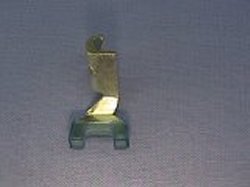 Button Sew-on Foot low,Vertical -B17911-000